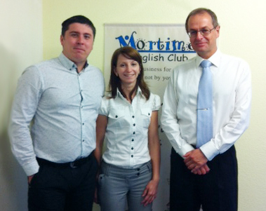 Dimitar Petkov and Mariya Denkova with managing director of Mortimer English Club Jürgen Nauditt