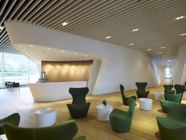 LMD-L 601 LAOLA: Wavelike ceiling designs LMD-L 601 LAOLA: Wavelike ceiling designs
