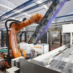 Quality assurance in the automated production of photovoltaic modules