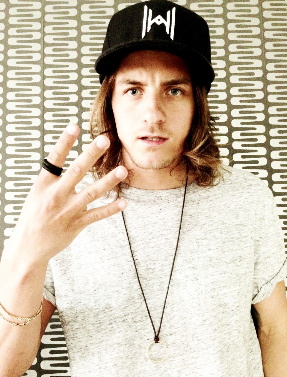 Snowboard pro Kalle Ohlson new Blue Tomato team rider