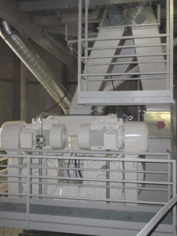 Virtually constant line width for travel-dependent Airless spraying method is regulated automaticall