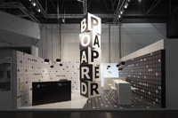 Strong contrasts: Dart stages the stand of VDP and WPV all in black and white. Strong contrasts: Dart stages the stand of VDP and WPV all in black and white.