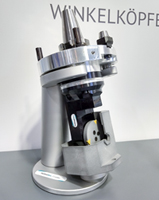 Inside operation on housing parts of machining centers with heimatec.Cradle