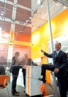 Konarka's CEO Howard Berke with Power Plastic (c) Konarka