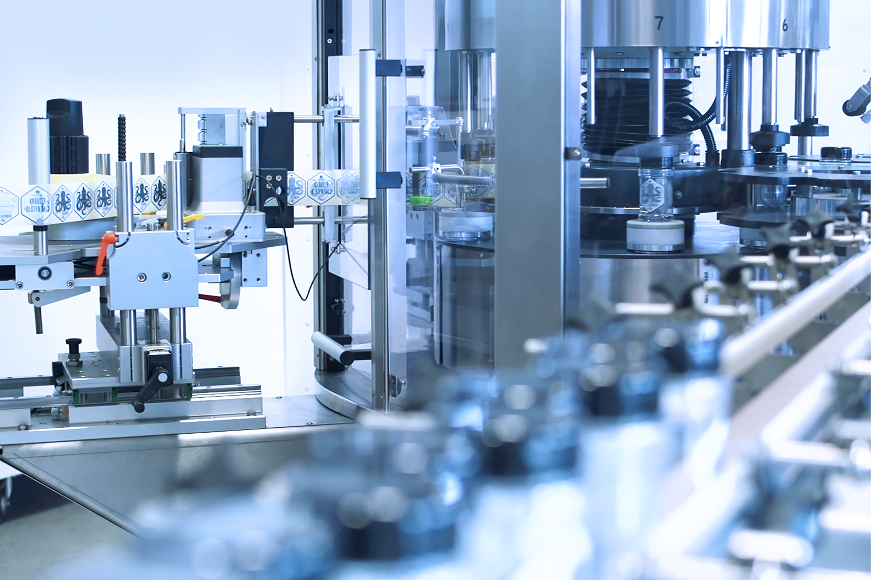 Automated labeling plant