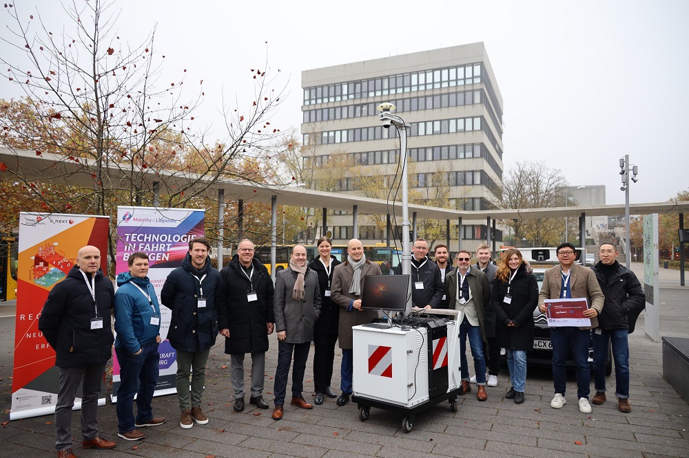 The players involved in the R_Lab Mobility in Regensburg. Foto: Vincent Wodowski, R-Tech GmbH The players involved in the R_Lab Mobility in Regensburg. Foto: Vincent Wodowski, R-Tech GmbH