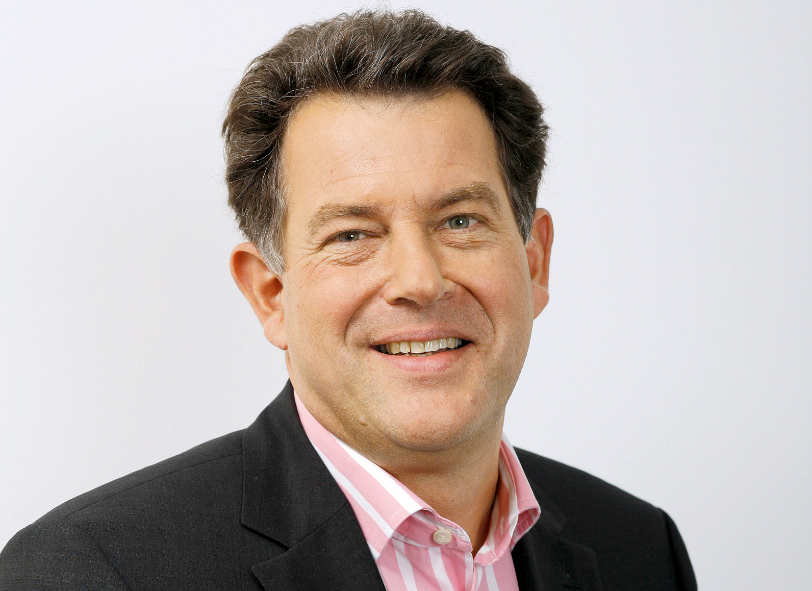 Tourismusprofessor Thomas Bausch plädiert für ein Umdenken im Wintertourismus-Marketing