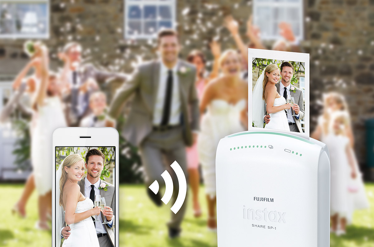 Mit dem instax Share SP-1 werden Handyfotos zu echten Erinnerungsstücken.