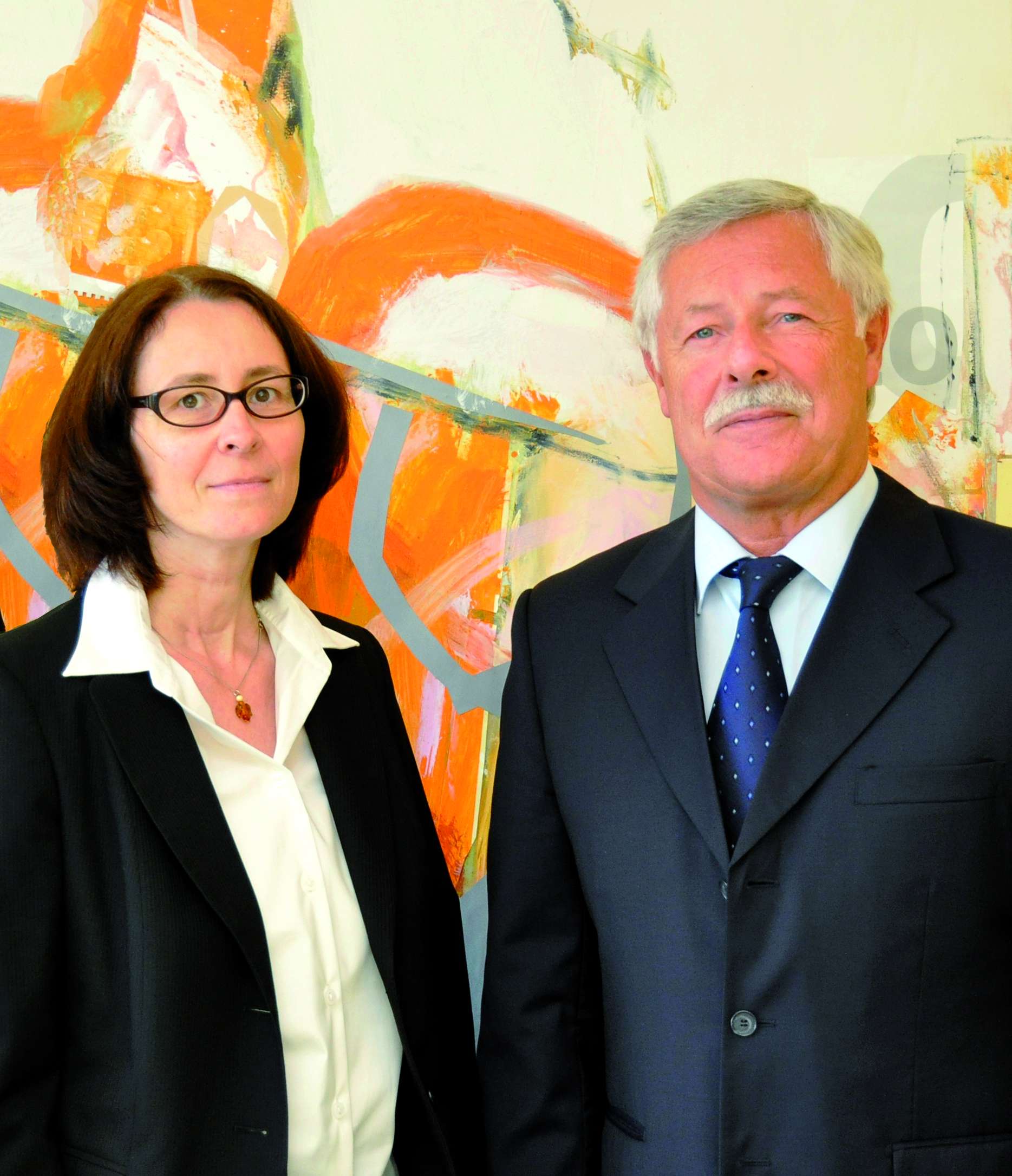 Annette Landschoof von Schukat electronic und Bernd Jud von Gerhard Schützinger Labor-Schütz GmbH