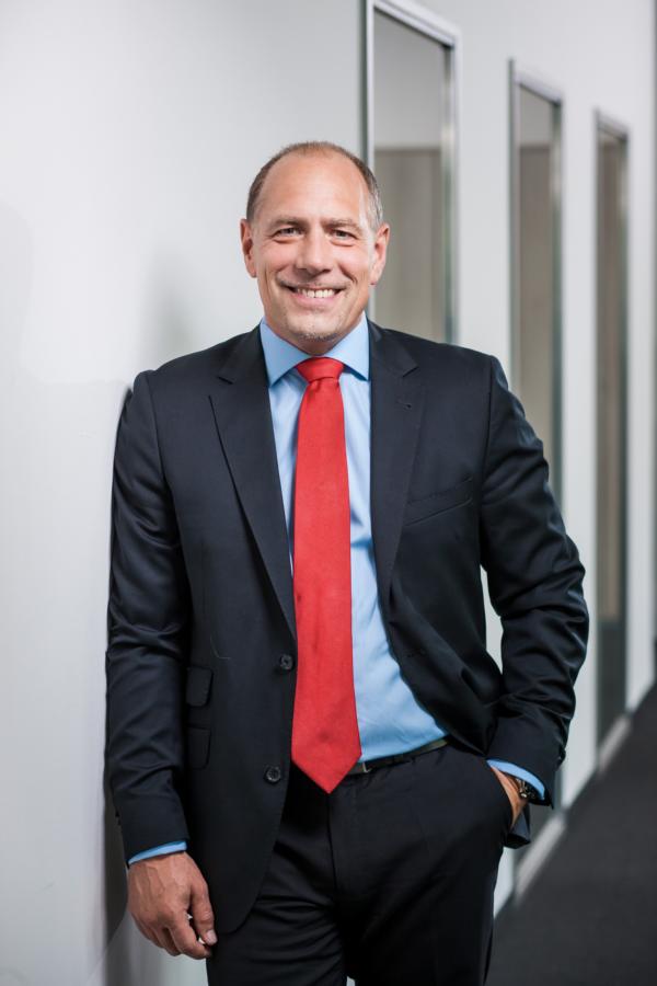 Michael Schmidt, COO Matrix42 Michael Schmidt, COO Matrix42