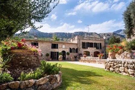 Pollensa Mallorca. Komplett renovierte Finca aus dem 14. Jahrhundert. Kaufpreis:3.5 Mio.Euro Pollensa Mallorca. Komplett renovierte Finca aus dem 14. Jahrhundert. Kaufpreis:3.5 Mio.Euro