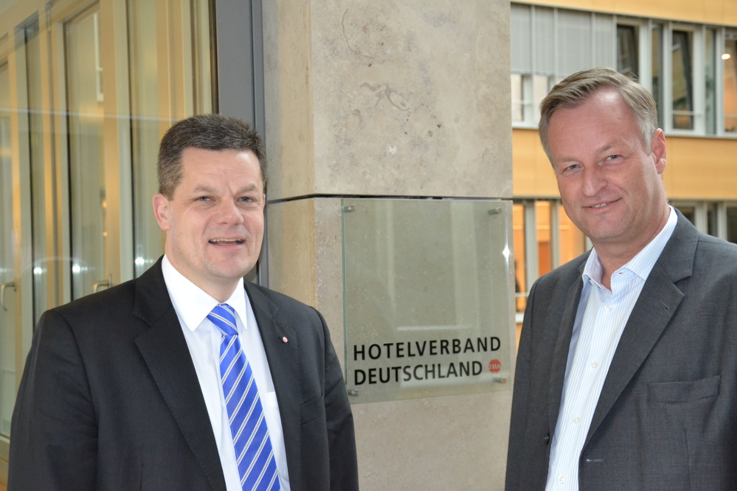 Markus Luthe (IHA) und Karsten Jeß(Servitex).