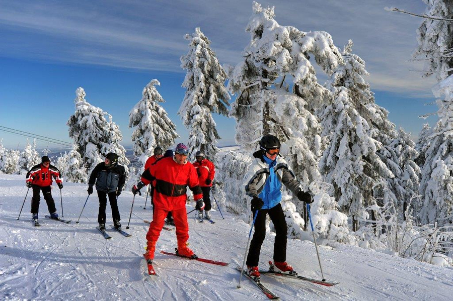 Winterspaßim Erzgebirge. Foto: djd/Tourismusverband Erzgebirge e.V./Wolfgang Thieme Winterspaßim Erzgebirge. Foto: djd/Tourismusverband Erzgebirge e.V./Wolfgang Thieme