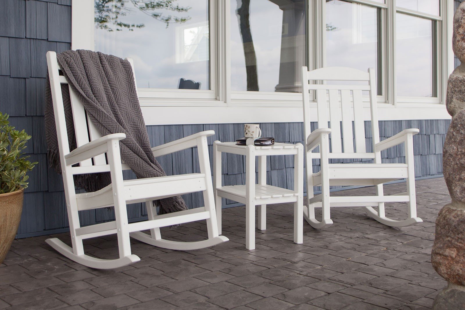 Schaukelstuhl, Hängeschaukel und andere Möbel aus Polywood von Casa Bruno