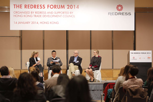 Jill Hellmann Regouby (r.) beim Forum Fashion-Recycling