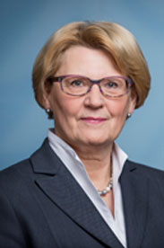 Bundes-CIO Cornelia Rogall-Grothe spricht auf dem automotiveIT Kongress 2014 Bundes-CIO Cornelia Rogall-Grothe spricht auf dem automotiveIT Kongress 2014