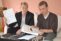 Alexander Sonnenfeld (r.) und sein Geschäftspartner Ronald Kalkowski haben ein Lehrmodell entwickelt Alexander Sonnenfeld (r.) und sein Geschäftspartner Ronald Kalkowski haben ein Lehrmodell entwickelt