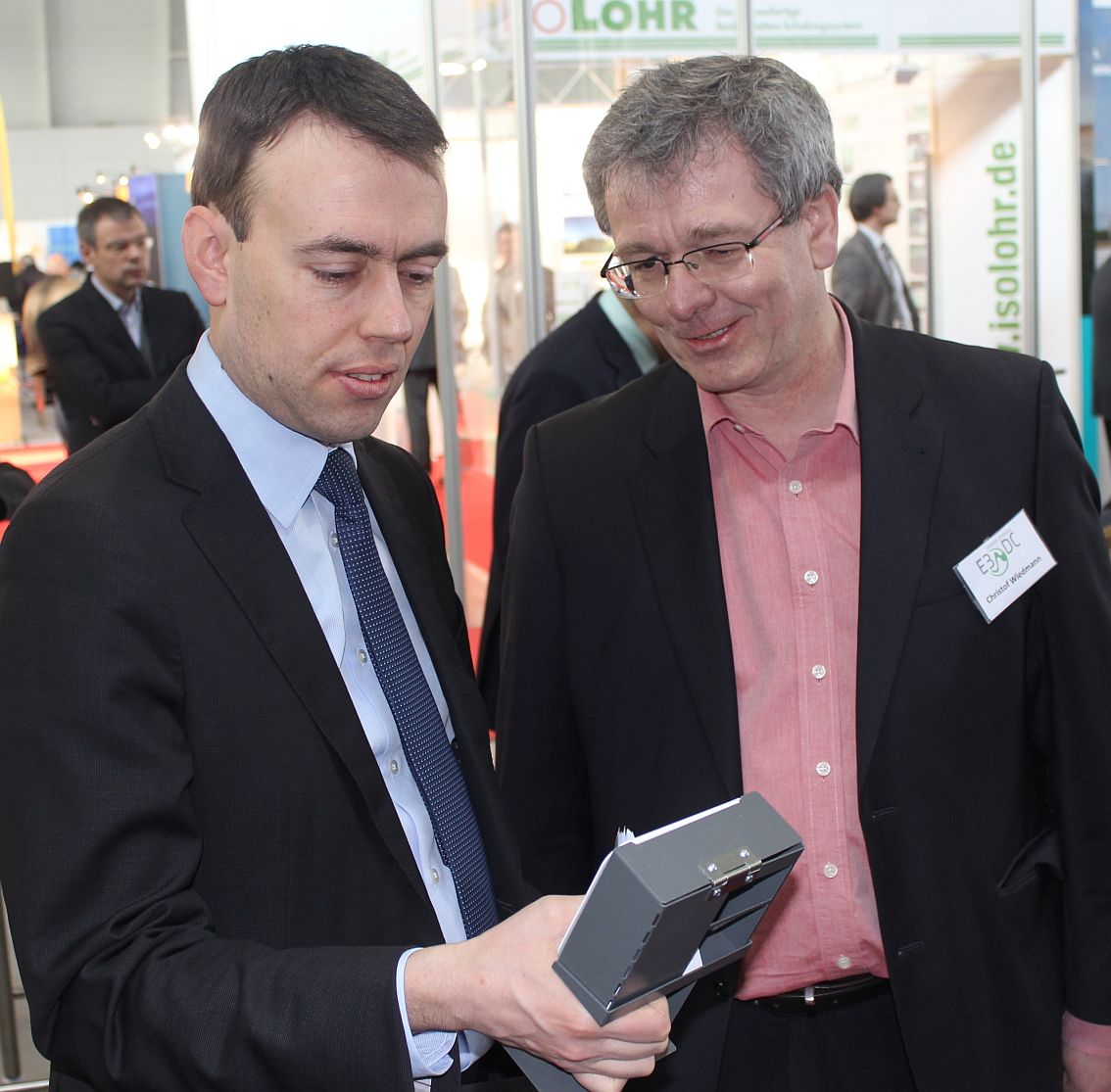 Dr.Nils Schmid trifft E3/DC im Rahmen der Clean Energy Building in Stuttgart.