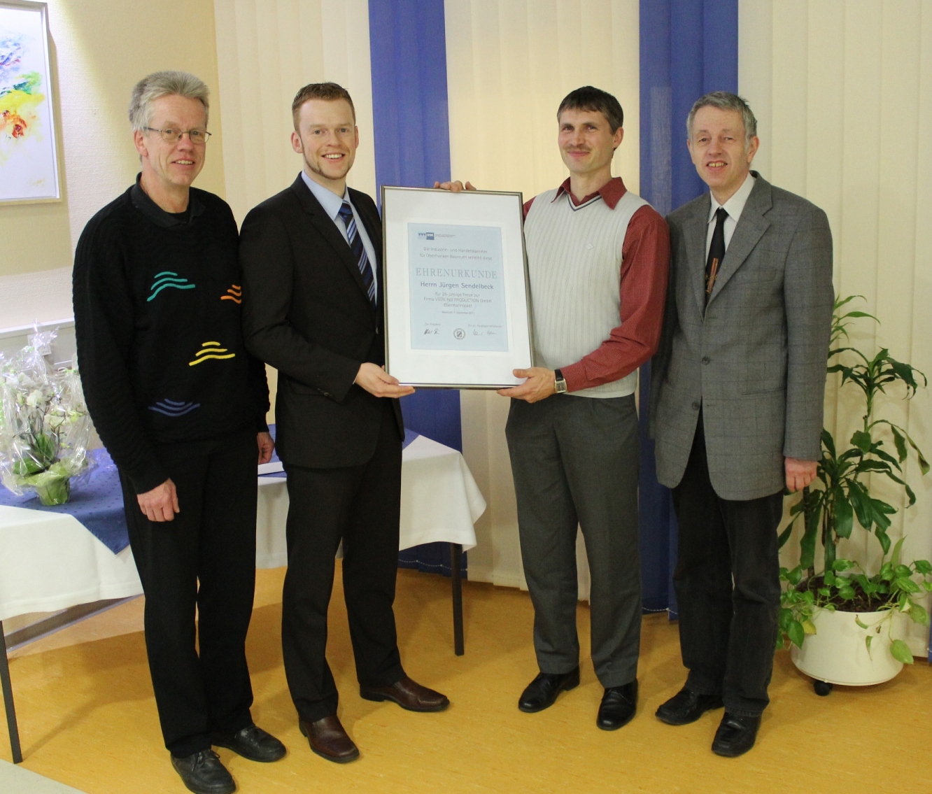 EMS-Dienstleister Vierling ehrt Jubilare 2014 EMS-Dienstleister Vierling ehrt Jubilare 2014