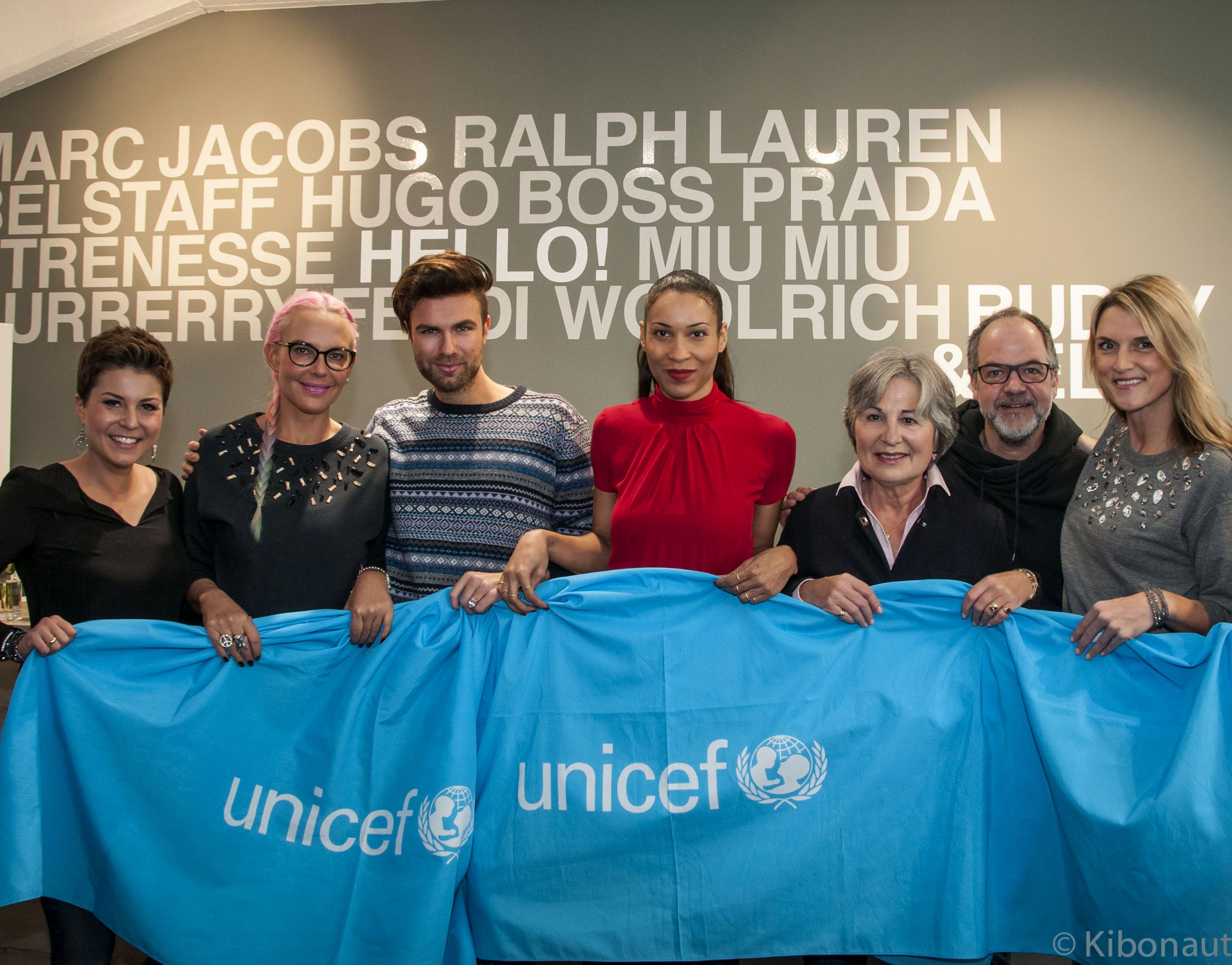 Vite EnVogue versteigert die Kleidung prominenter Spender zugunsten von UNICEF Vite EnVogue versteigert die Kleidung prominenter Spender zugunsten von UNICEF