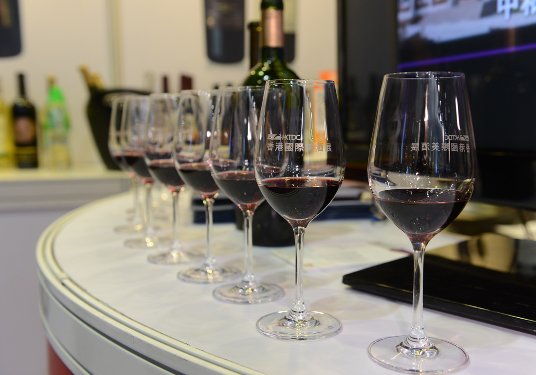 Hongkong ist eines der Zentren für den internationalen Weinhandel. Foto: HKTDC. Hongkong ist eines der Zentren für den internationalen Weinhandel. Foto: HKTDC.