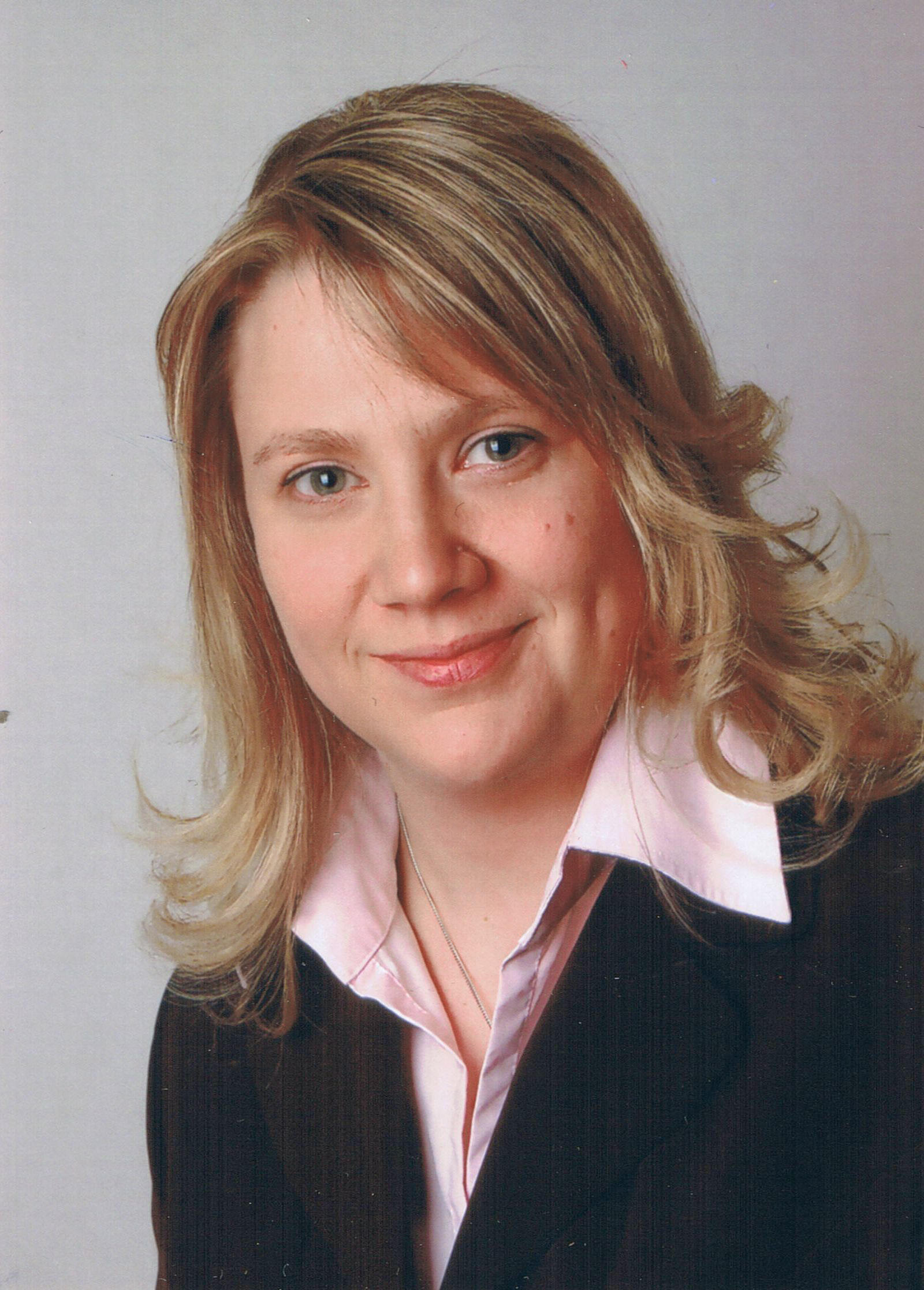 Sandrina Hammer, Expertin für Pflege-Zusatz-Versicherungen Sandrina Hammer, Expertin für Pflege-Zusatz-Versicherungen