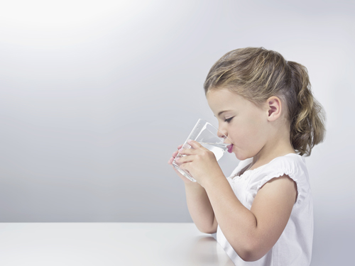 Der von Rehau in den Rautitan-Rohren verwendete PE-Xa sorgt in Wasserrohren für Hygiene. Der von Rehau in den Rautitan-Rohren verwendete PE-Xa sorgt in Wasserrohren für Hygiene.