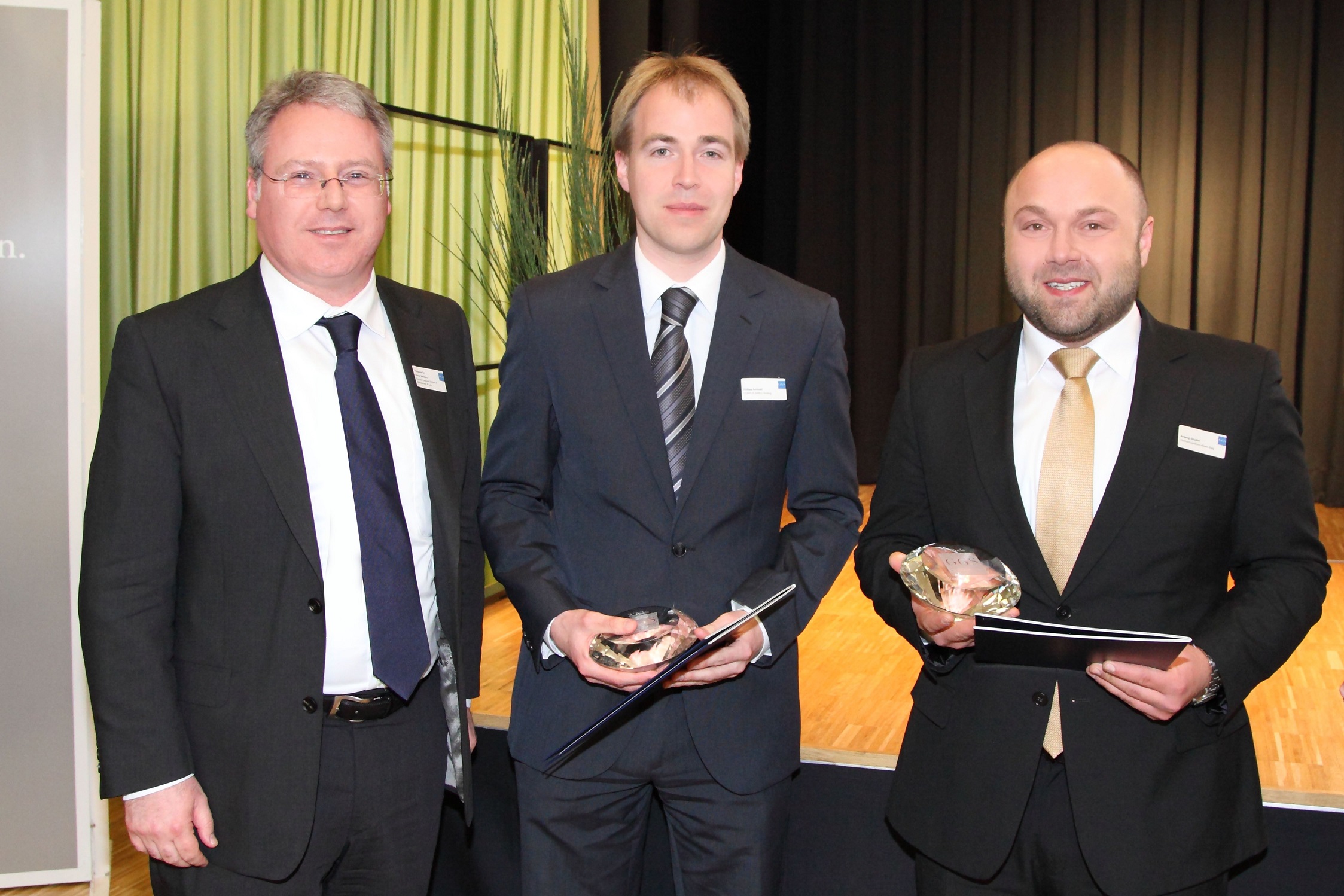 v.l.n.r.: Prof. Daniel Benkert, GGS; Philipp Aminski; Argang Ghadiri, Sieger beim Young Talent Award v.l.n.r.: Prof. Daniel Benkert, GGS; Philipp Aminski; Argang Ghadiri, Sieger beim Young Talent Award
