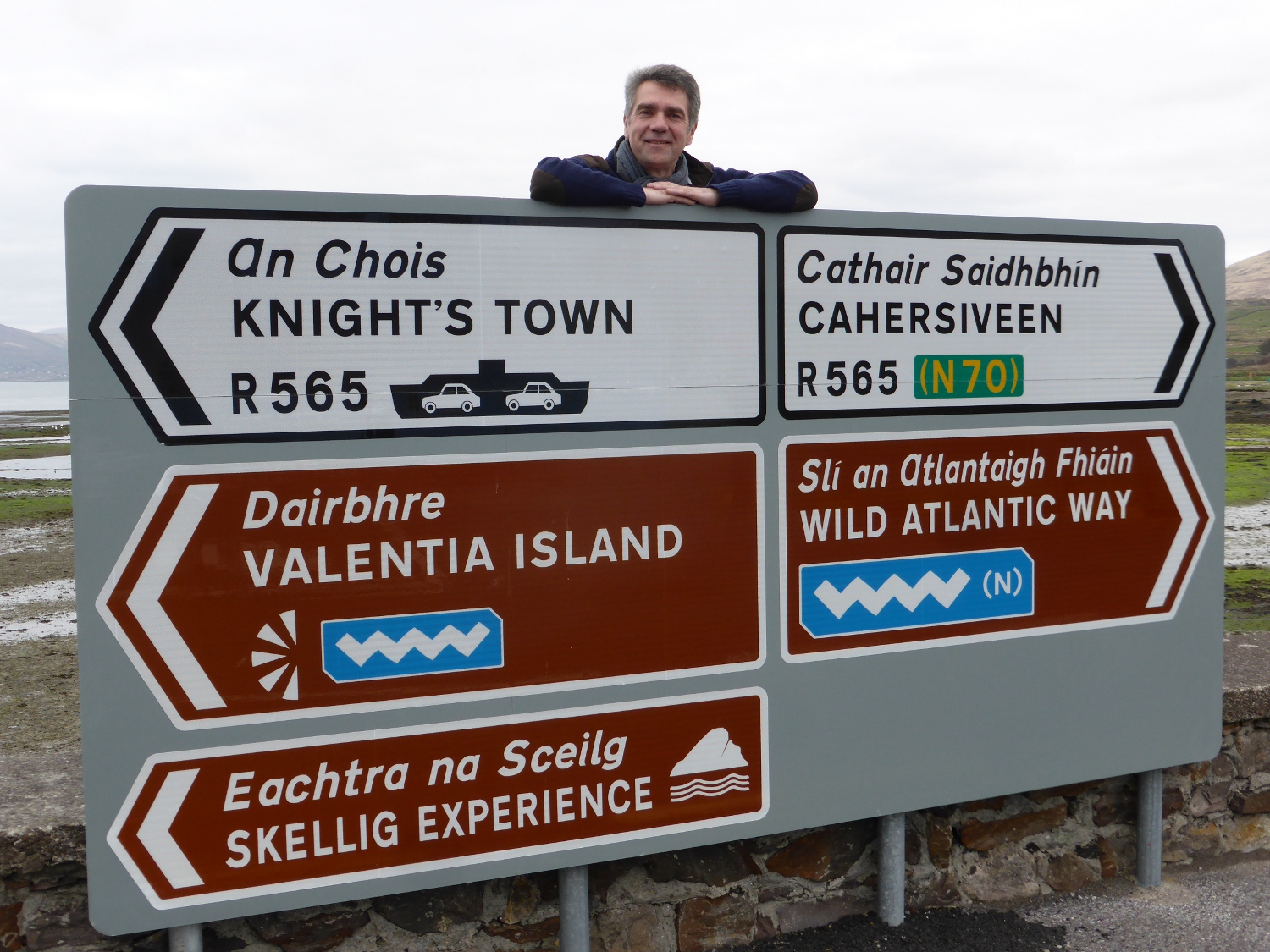 Schnieder Reisen: Carsten Okkens in Portmagee auf dem Wild Atlantic Way