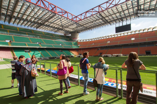 Das Giuseppe-Meazza-Stadion, ehemals San Siro, ist ein Muss für jeden Fußballfan.