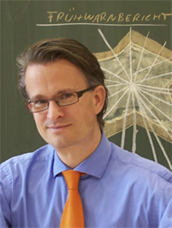 Projekte erfolgreich managen ist das Credo von Dr. Martin Moss Projekte erfolgreich managen ist das Credo von Dr. Martin Moss