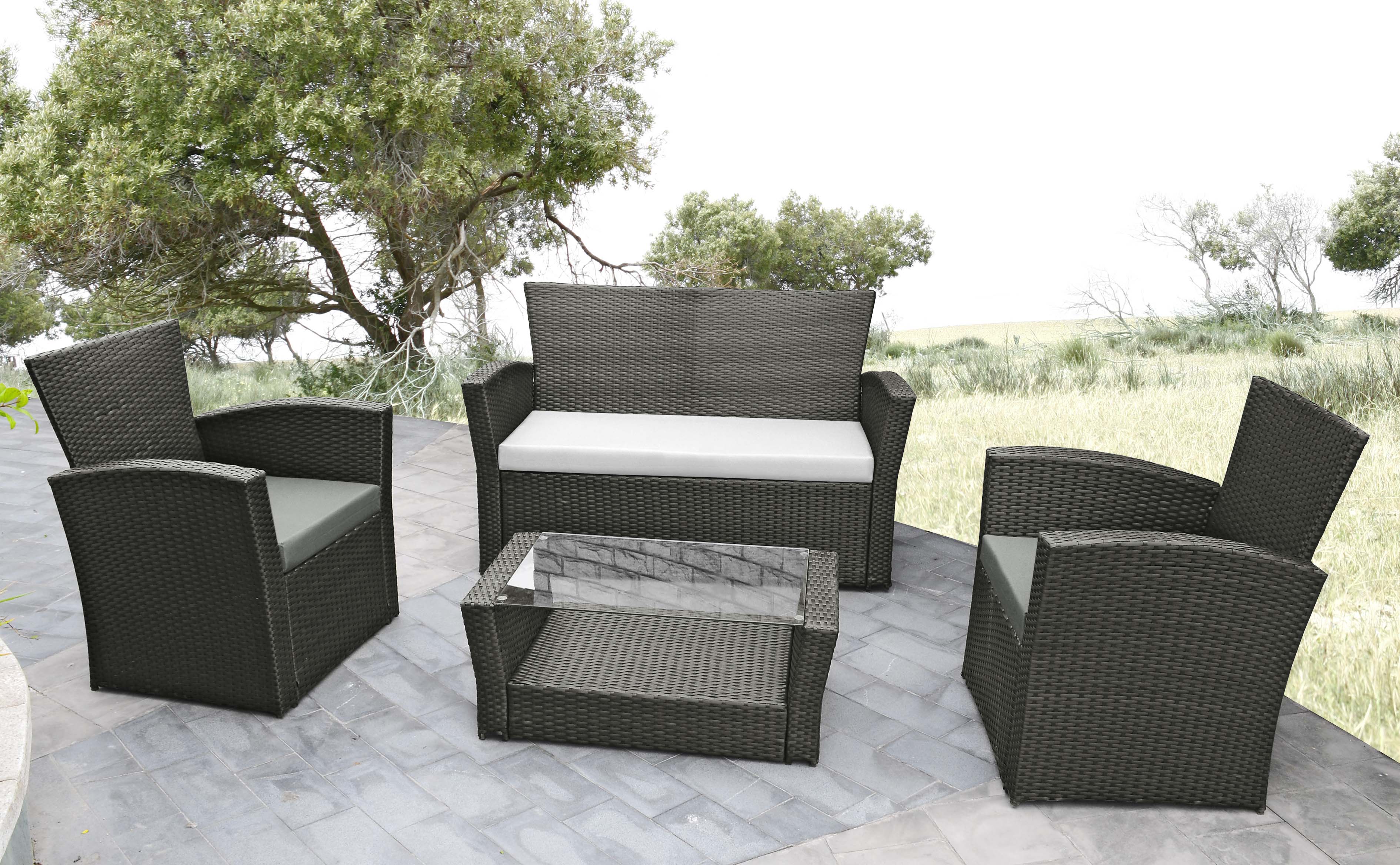 Ihre neue Luxus-Lounge: Gartenset von Vedia aus wetterfestem Polyrattan Ihre neue Luxus-Lounge: Gartenset von Vedia aus wetterfestem Polyrattan