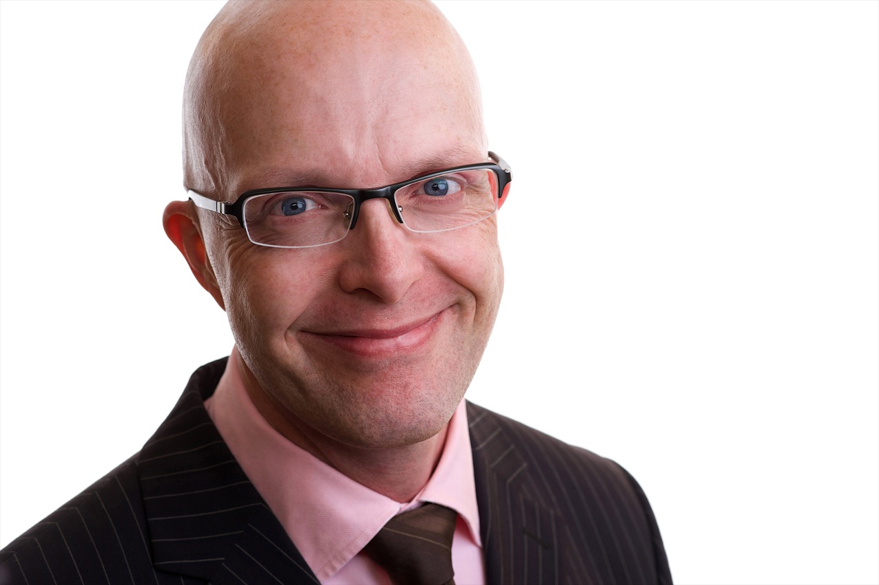 Oliver Walsdorf, EMEA Pre-Sales Consultant, X-IO Oliver Walsdorf, EMEA Pre-Sales Consultant, X-IO
