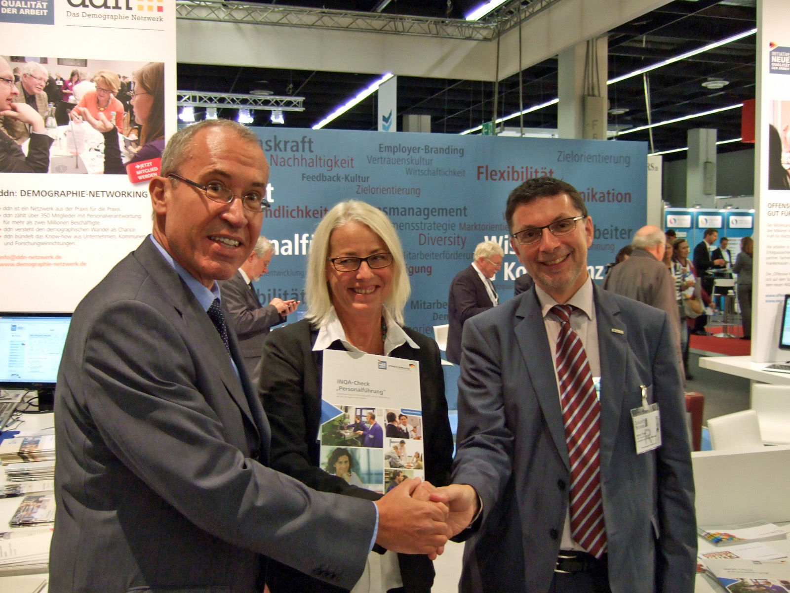 Helmut Ehnes und Dr. Annette Icks von der Offensive Mittelstand mit Claus Heitzer