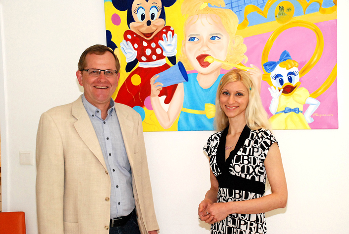 Pop Art Künstlerin Tanja Playner mit Univ. Prof. Dr. Hans-Peter Kaul Pop Art Künstlerin Tanja Playner mit Univ. Prof. Dr. Hans-Peter Kaul