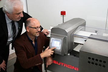 Mehr Prozess-Sicherheit in der Food-Produktion mit dem vollautomatisch arbeitenden Testsystem von Me