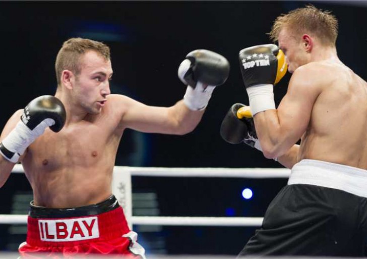 Junioren-Boxweltmeister im Weltergewicht Deniz Ilbay Junioren-Boxweltmeister im Weltergewicht Deniz Ilbay