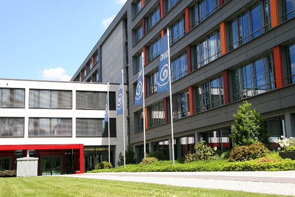 DWD zum Thema Hochwasser, DWD-Zentrale Offenbach, Quelle: Deutscher Wetterdienst DWD zum Thema Hochwasser, DWD-Zentrale Offenbach, Quelle: Deutscher Wetterdienst