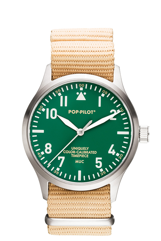 Blickfang in Grün und Beige: Pop-Pilot Fliegeruhr in der Eagles Special Edition MUC