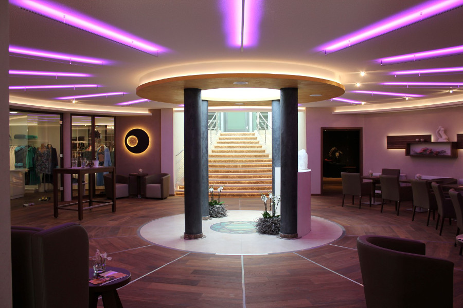 Der neue KristallSPA im Göbel´s Schlosshotel Prinz von Hessen Der neue KristallSPA im Göbel´s Schlosshotel Prinz von Hessen