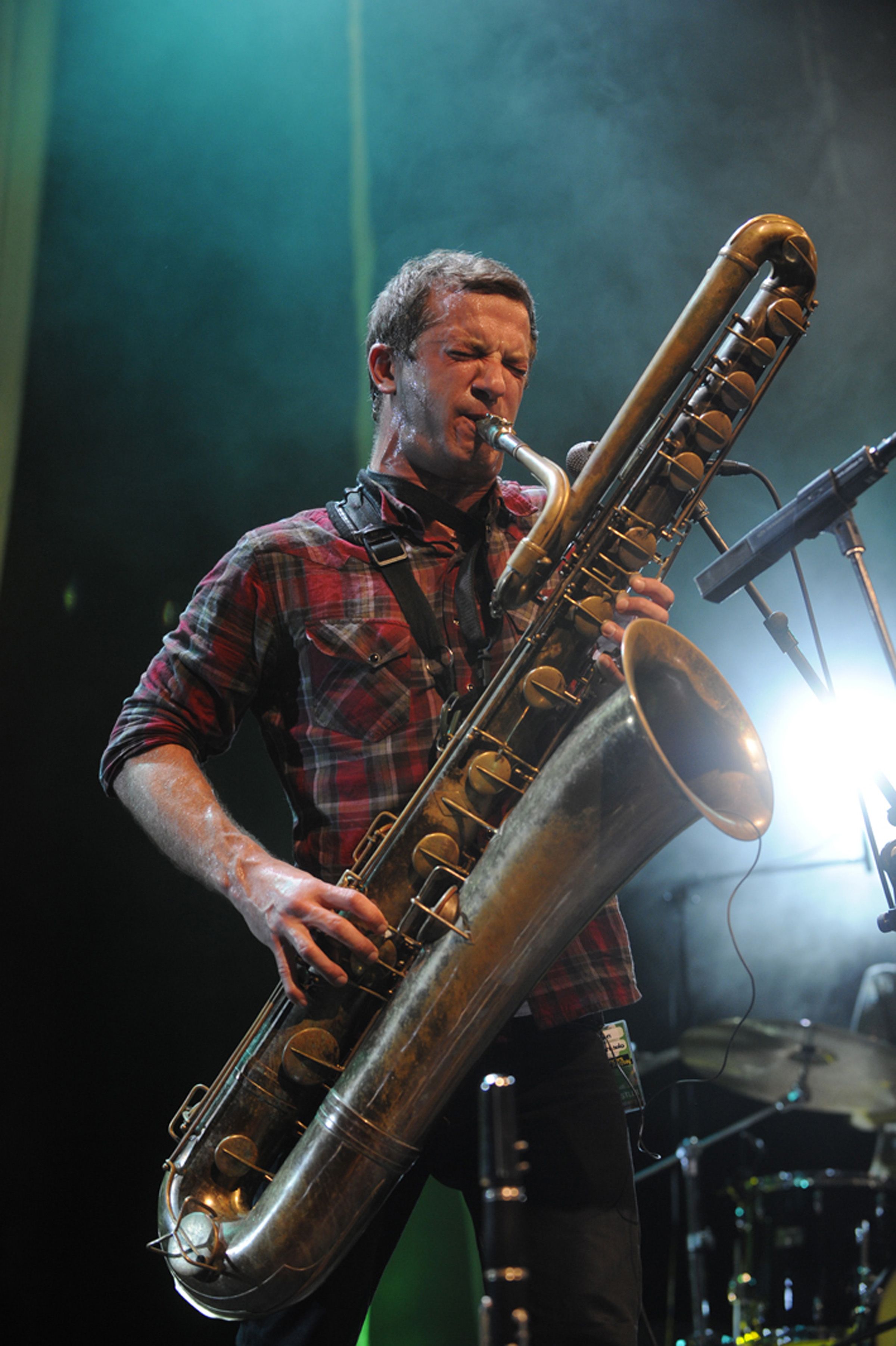 Baritonsaxofonist Colin Stetson spielte mit Tom Waits, Laurie Anderson, Anthony Braxton oder Kenny W