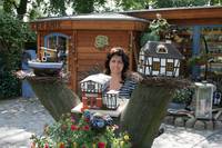 Karin Wiese zeigt im Seebad Lubmin ihre dekorative Keramik. Karin Wiese zeigt im Seebad Lubmin ihre dekorative Keramik.
