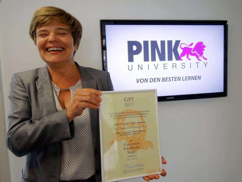Britta Kroker, Gründerin und Chefin der Pink University, freut sichüber die Auszeichnung Britta Kroker, Gründerin und Chefin der Pink University, freut sichüber die Auszeichnung
