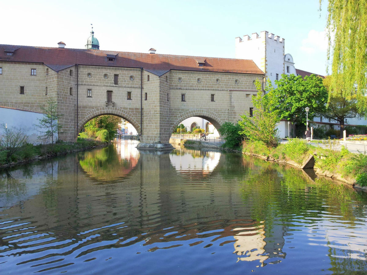 24-Stunden-Seniorenbetreuung jetzt auch in Amberg in der Oberpfalz 24-Stunden-Seniorenbetreuung jetzt auch in Amberg in der Oberpfalz