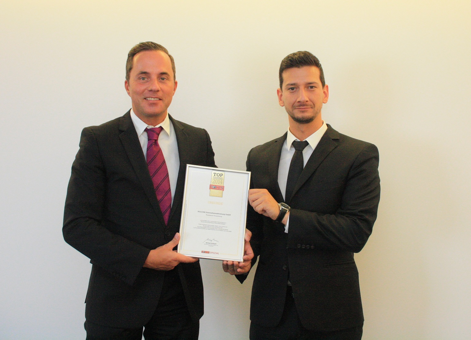 SOLCOM Geschäftsführer Thomas Müller (re) und Marketingleiter Zvezdan Probojcevic.