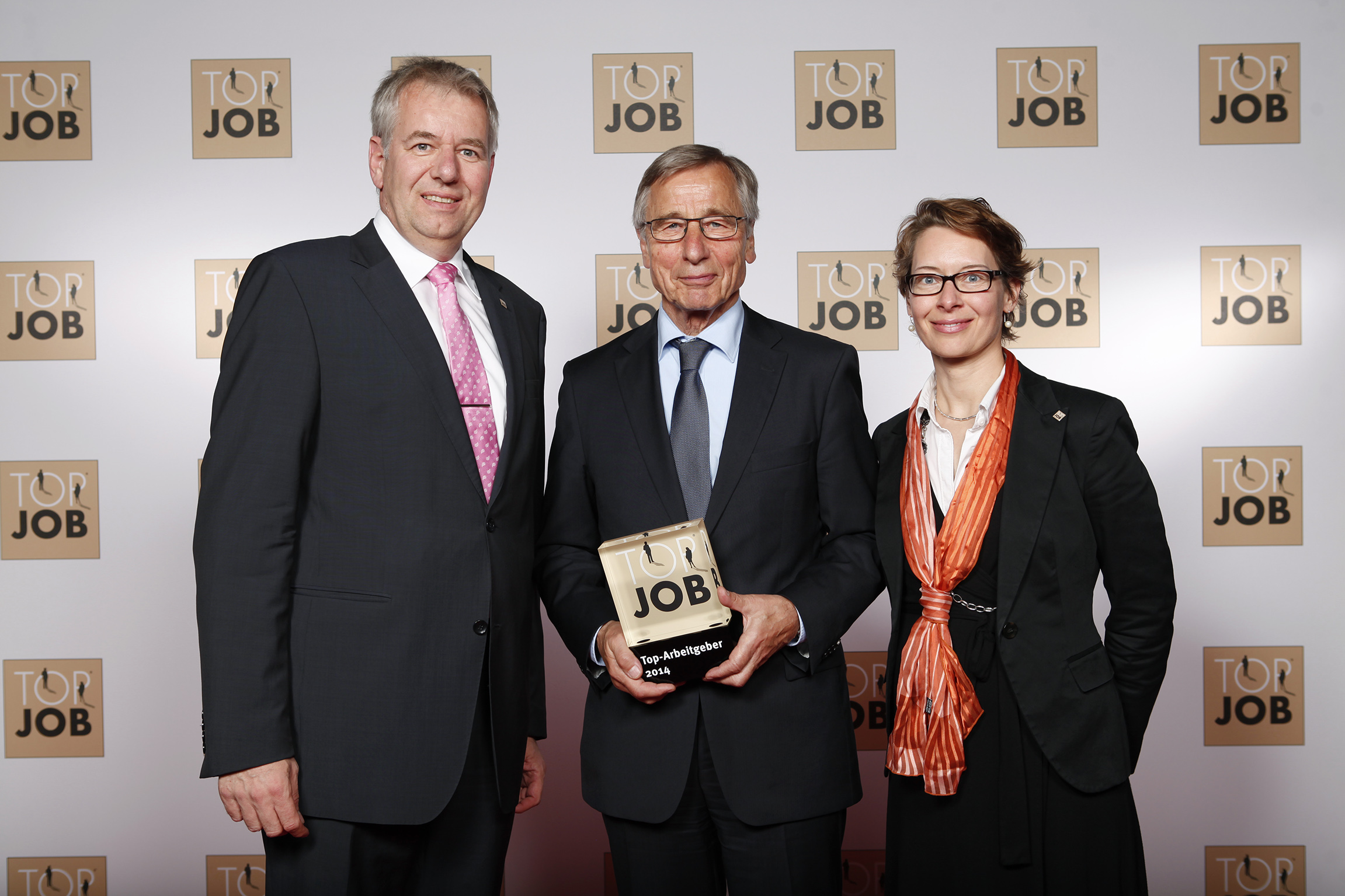 Holger Piening, Wolfgang Clement, Daniela Gerlach (v.l.). Quelle: compamedia Holger Piening, Wolfgang Clement, Daniela Gerlach (v.l.). Quelle: compamedia