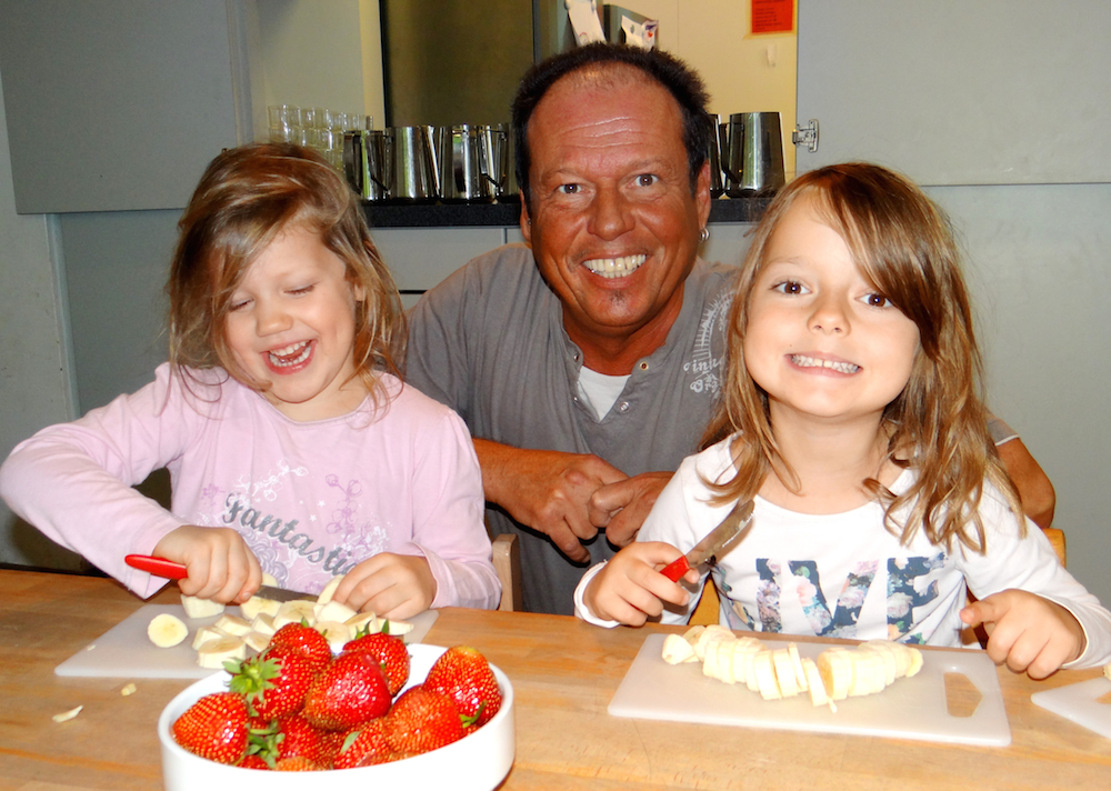 ?Ich habe einen Traumjob?, sagt Koch Armin Breier aus dem element-i-Kinderhaus Bärcheninsel in Stutt ?Ich habe einen Traumjob?, sagt Koch Armin Breier aus dem element-i-Kinderhaus Bärcheninsel in Stutt