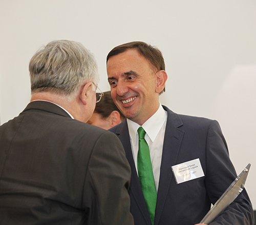 C. Faggin, Alpensped, freut sichüber die Auszeichnung C. Faggin, Alpensped, freut sichüber die Auszeichnung