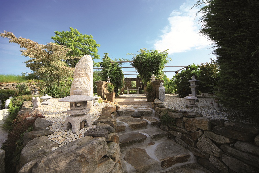 Die Vielfalt von Naturstein im Schaugarten von Biotopic Die Vielfalt von Naturstein im Schaugarten von Biotopic