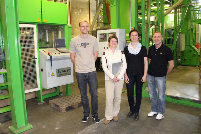 (v. li.): Jörg Bolm (AGRAVIS), Bettina Jahn, Anja Ehret (beide SGS) und Arne Bernhardt (AGRAVIS) (v. li.): Jörg Bolm (AGRAVIS), Bettina Jahn, Anja Ehret (beide SGS) und Arne Bernhardt (AGRAVIS)